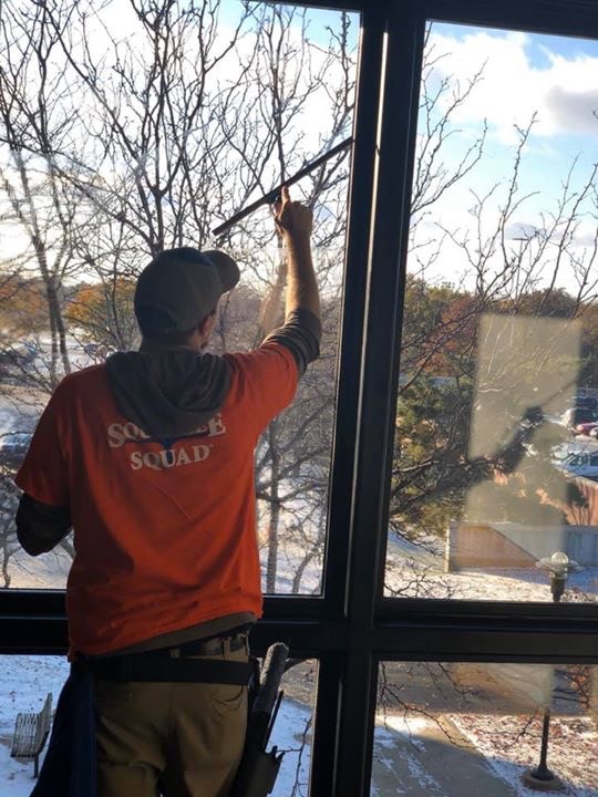 Window Washing: DIY vs. Hiring a Professional