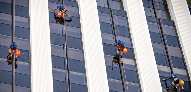 High Rise Window Cleaning Services Minneapolis St Paul MN - Squeegee Squad