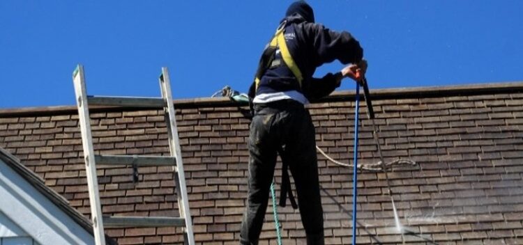 roof cleaning service in Volusia County FL
