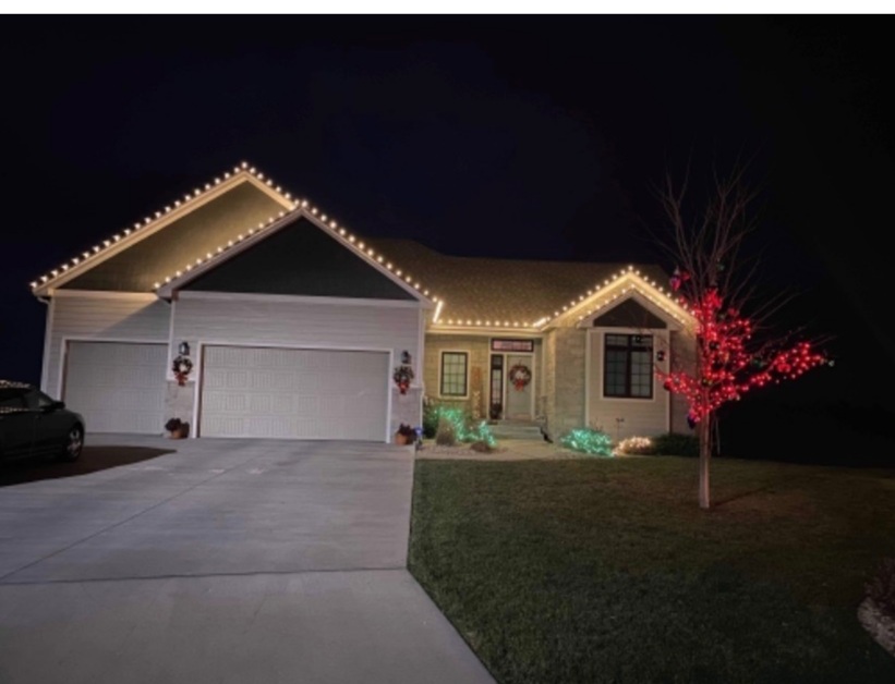 Professional Holiday Lighting - Squeegee Squad - Branson MO